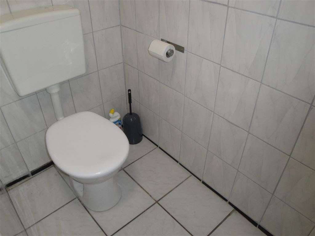 WC WC